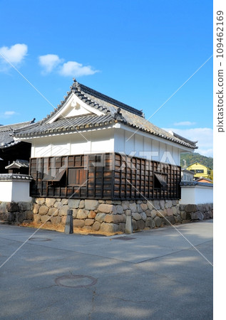 Hiji Castle back gate turret 109462169