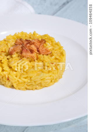 Portion of risotto 109464858