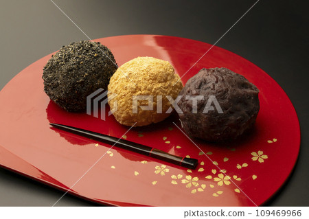 Ohagi 三色 ohagi 黑色背景 109469966