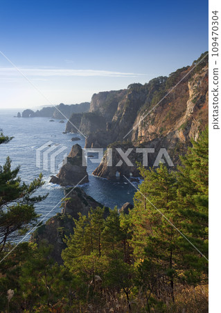 秋天的北山崎懸崖的清晨 秋天的北山崎懸崖的清晨 109470304