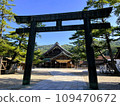 出雲大社和鳥居 109470672