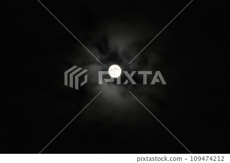 從北斗市白州町仰望10月13.4月齡的小望月 109474212