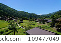 The scenery of Shirakawa-go in the season of fresh greenery 109477049
