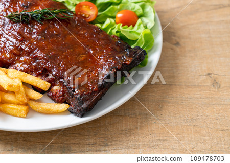 grilled and barbecue ribs pork 109478703