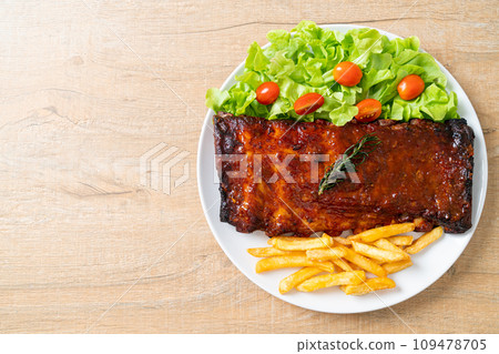 grilled and barbecue ribs pork 109478705
