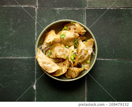 bowl of asian dumplings 109479132