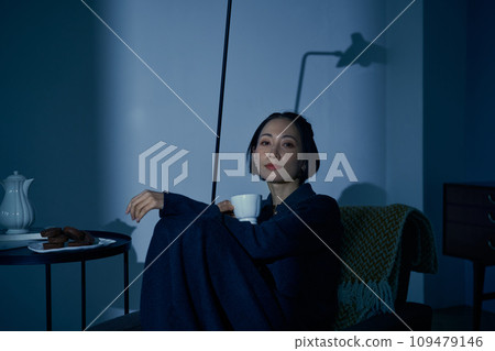 黑暗中的下午茶時間 109479146