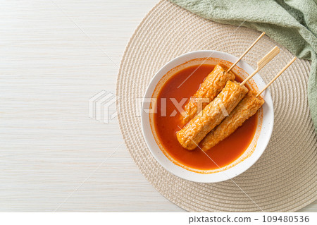 Omuk - Korean fish cake skewer in Korean spicy soup 109480536