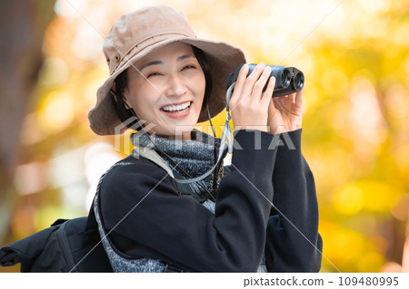 健行女黃葉 109480995