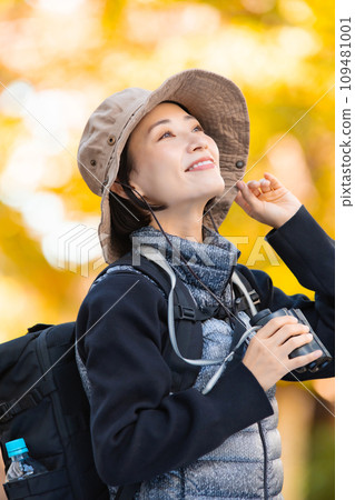 健行女黃葉 109481001