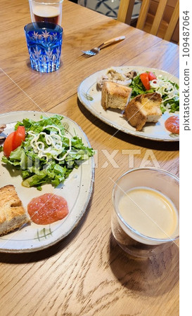 [Western food] One plate breakfast Log house 109487064