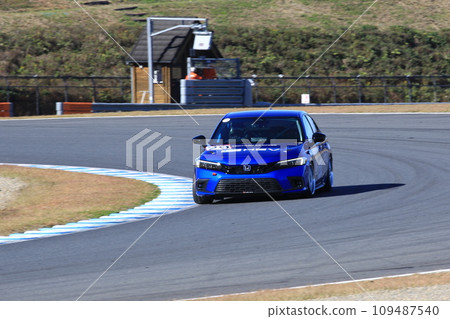 automobile, car, vehicle 109487540