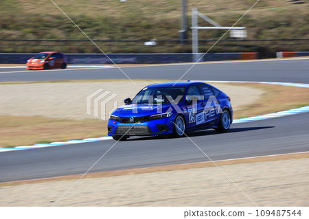 automobile, car, vehicle 109487544