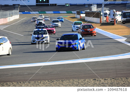 automobile, car, vehicle 109487618