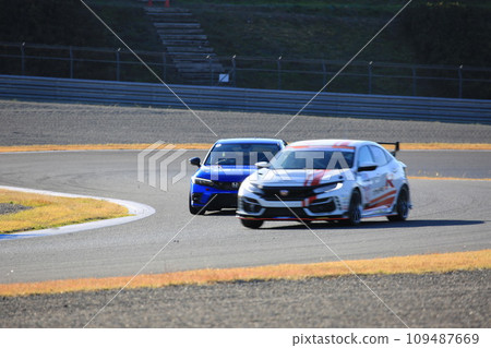 automobile, car, vehicle 109487669