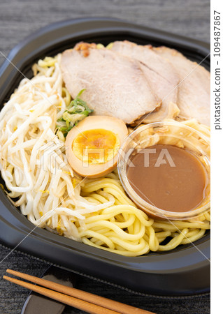Mazesoba Mazesoba 109487867