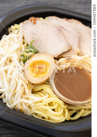 Mazesoba Mazesoba 109487869