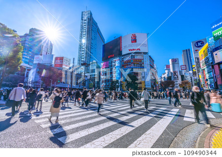 Japan's Tokyo cityscape The hustle and bustle of December...Light and shadow...Towards tomorrow...The bustling Shibuya...The era of wisdom, the light of hope...=3 days 109490344