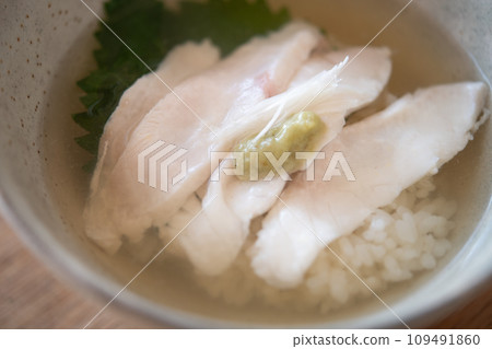 Natural sea bream soup chazuke Natural sea bream soup chazuke 109491860