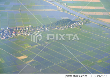 Above Chiba 109492335