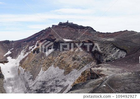 Mt. Fuji crater and Kengamine 109492927