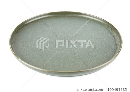 Green plate 109495385