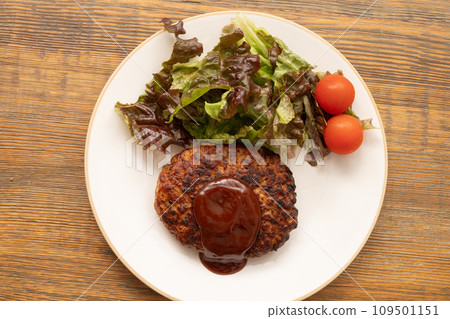 Simple hamburger 109501151