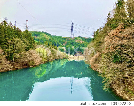 Blue scenery of Lake Shima 109502200