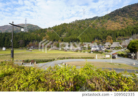 日本的原始風景(秋天的深山茅吹之裡) 日本的原始風景(秋天的深山茅吹之裡) 109502335