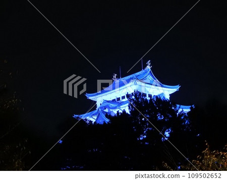 Blue light up of Nagoya Castle Blue light up of Nagoya Castle 109502652