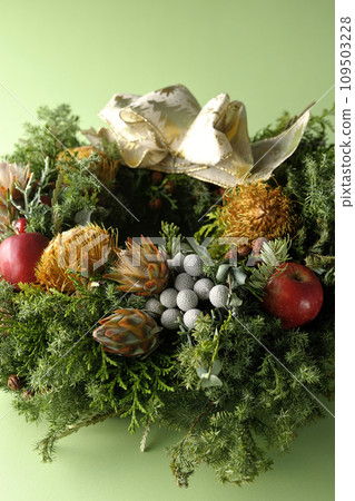Handmade Christmas lease Handmade Christmas lease 109503228