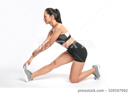Beautiful young asian sport woman with sportswear ready for exercise on white background, Advertising sportswear and yoga wear, Healthy lifestyle, sport. 109507992