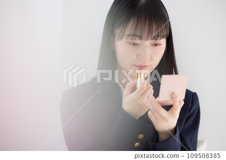 High school girl portrait make-up High school girl portrait make-up 109508385