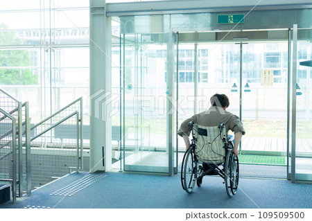 young man in a wheelchair 109509500