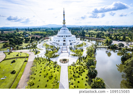 Wat Saeng Tham Wang Khao Khiao or Phra Maha Chedi Si Saeng Tham in Nakhon Ratchasima, Thailand Wat Saeng Tham Wang Khao Khiao or Phra Maha Chedi Si Saeng Tham in Nakhon Ratchasima, Thailand 109515085
