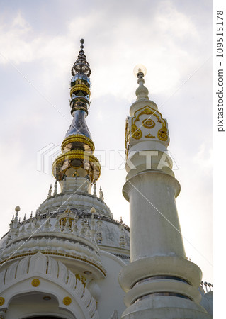 Wat Saeng Tham Wang Khao Khiao or Phra Maha Chedi Si Saeng Tham in Nakhon Ratchasima, Thailand 109515178