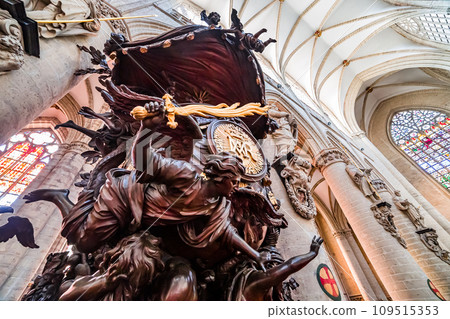Cathedral Saints Michel et Gudule , brussels, Belgium Cathedral Saints Michel et Gudule , brussels, Belgium 109515353