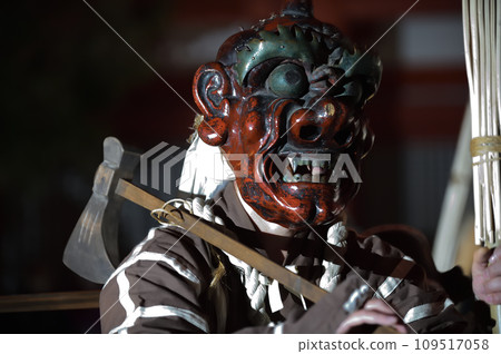 鬼大三寺葬禮：手持火把，伴著大鼓聲跳舞，驅除邪靈 109517058