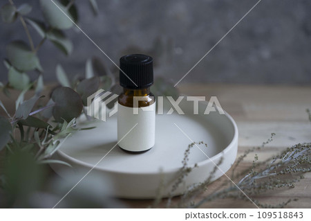aroma essential oil 109518843