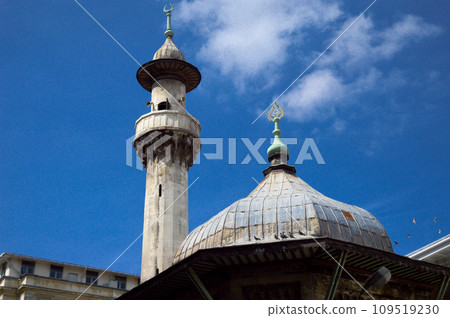 Hobyar Mosque, completed in 1473 in Istanbul Sirkeci, Istanbul Turkey April 04 2019 Hobyar Mosque, completed in 1473 in Istanbul Sirkeci, Istanbul Turkey April 04 2019 109519230