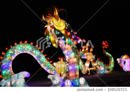 Huge dragon lantern looking up at Izumimachi Terrace Huge dragon lantern looking up at Izumimachi Terrace 109520723