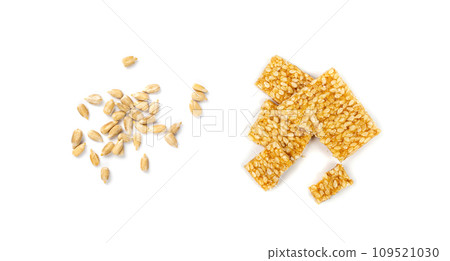 Peeled Sunflower Seeds Isolated, Raw Sunflower Kernels Group, Sun Flower Grains, Peeled Sunflower Seeds Peeled Sunflower Seeds Isolated, Raw Sunflower Kernels Group, Sun Flower Grains, Peeled Sunflower Seeds 109521030