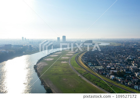 "Chiba Prefecture" Photographing the downstream direction with a drone from near Edogawa and Yagiri 109527172