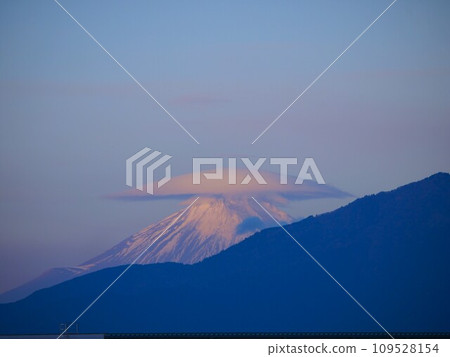 Mt. Fuji 109528154