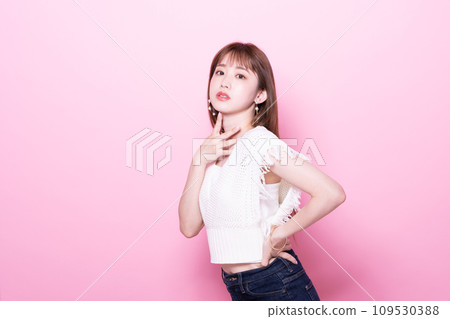 Beauty of young women 109530388