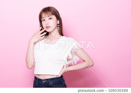 Beauty of young women 109530389