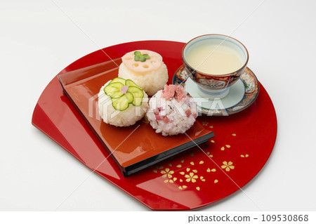 手鞠壽司紅盤甘酒 手鞠壽司紅盤甘酒 109530868