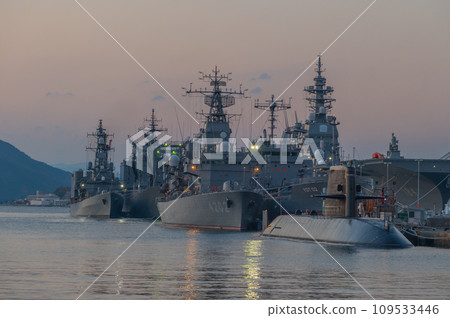 Evening view with a submarine in Kure Evening view with a submarine in Kure 109533446