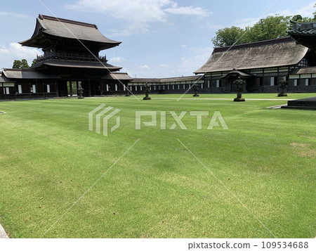Zuiryuji Temple in Toyama Prefecture Zuiryuji Temple in Toyama Prefecture 109534688