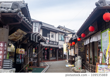 Yufuin Yunotsubo Yokocho 109535869